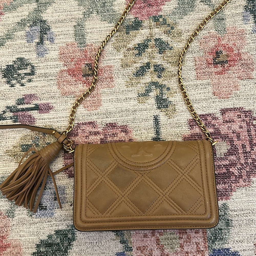 Tory Burch Tiramasu Fleming Wallet Crossbody - Picture 4 of 15
